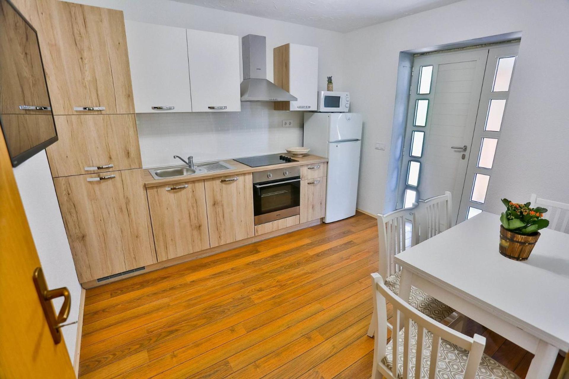 Apartment Mato Сутиван Экстерьер фото
